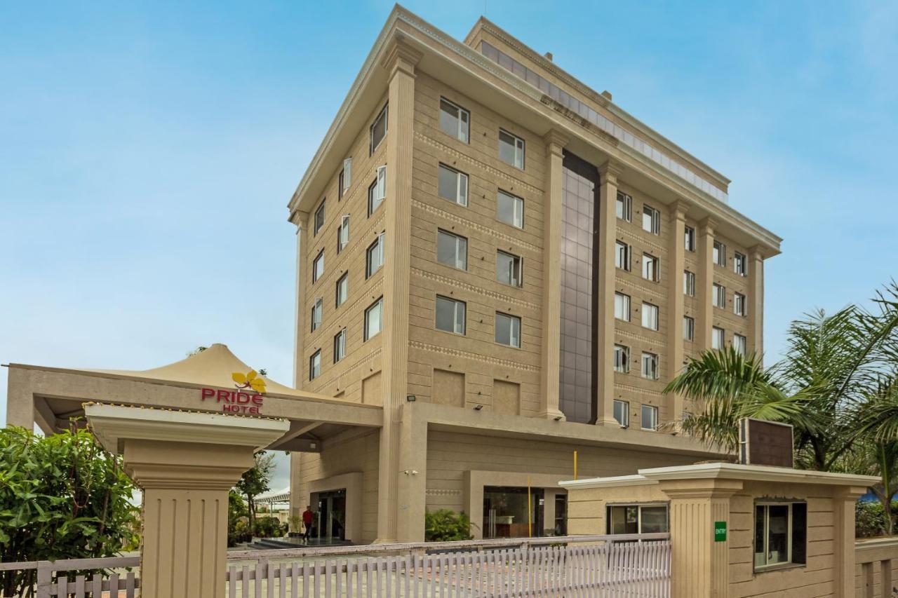 Pride Hotel Бопал Екстериор снимка