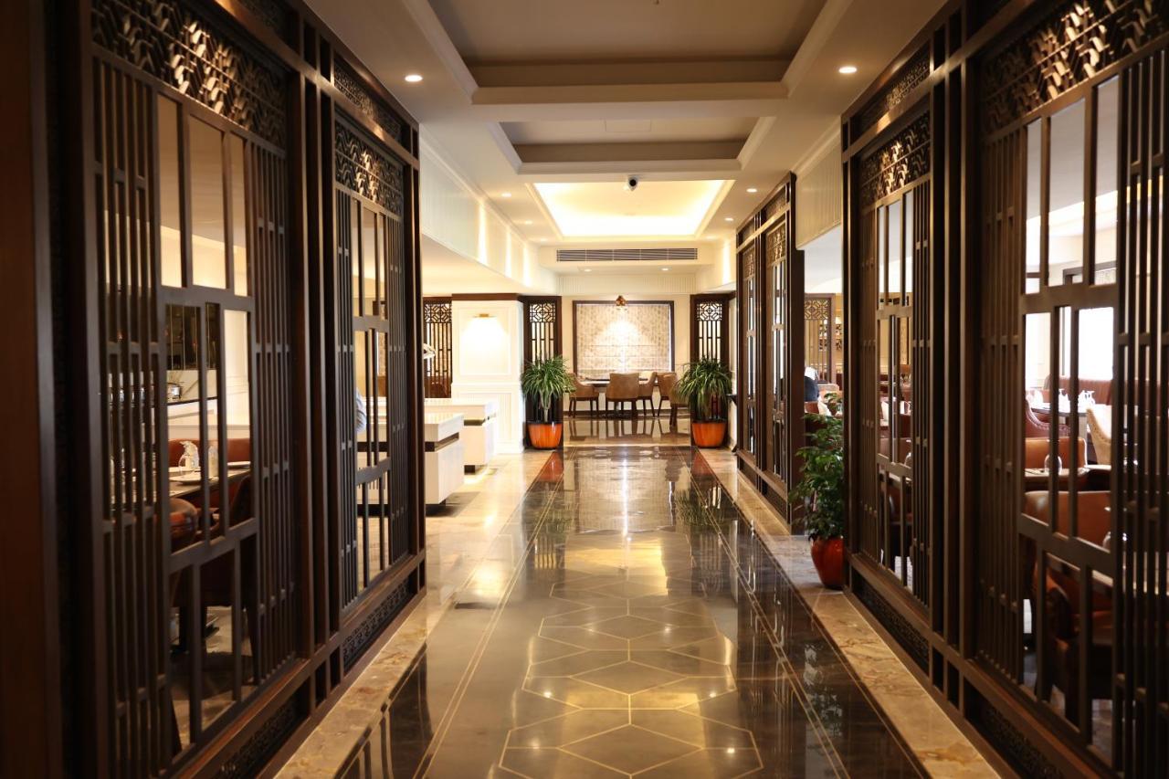 Pride Hotel Бопал Екстериор снимка