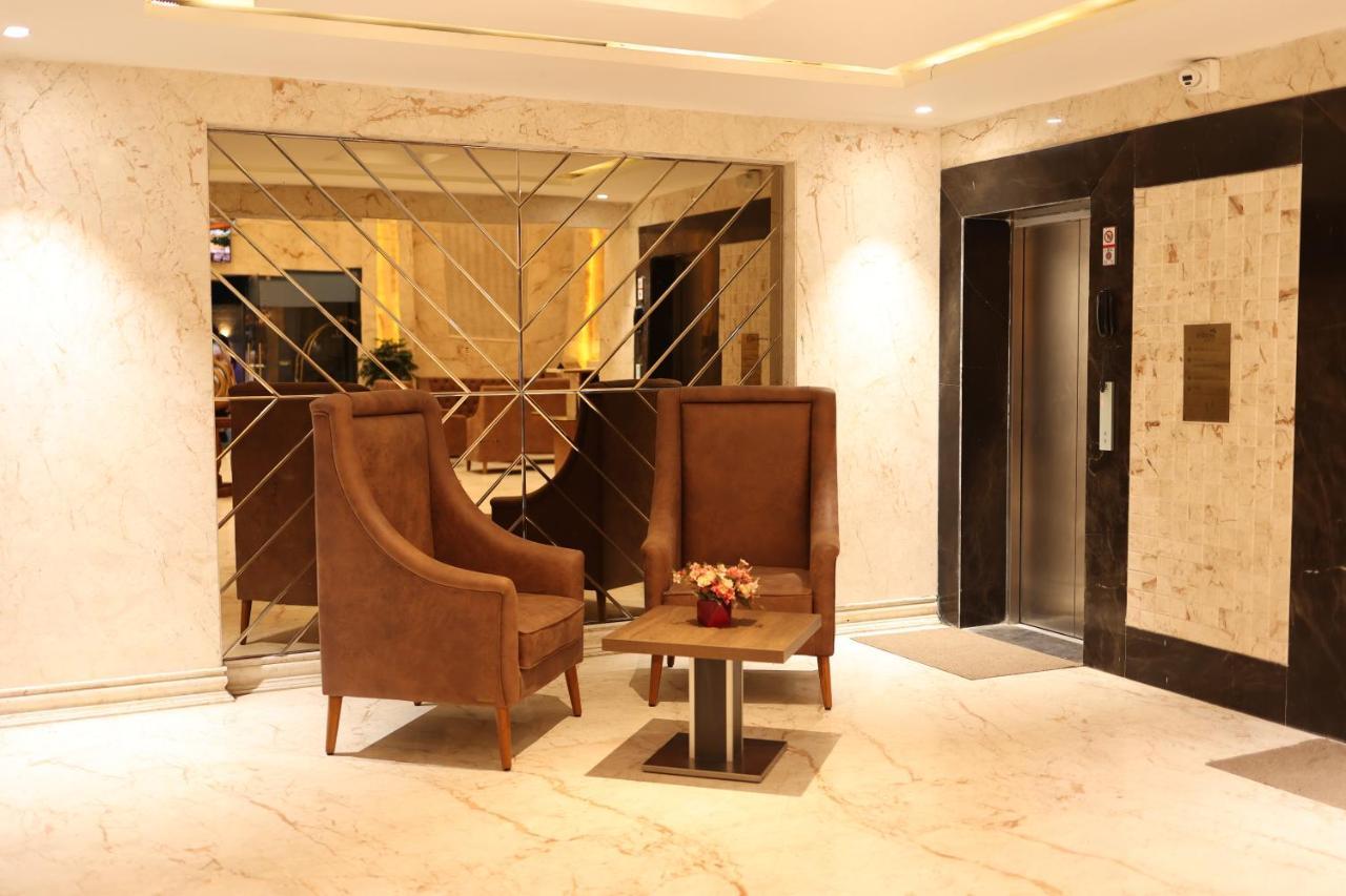 Pride Hotel Бопал Екстериор снимка