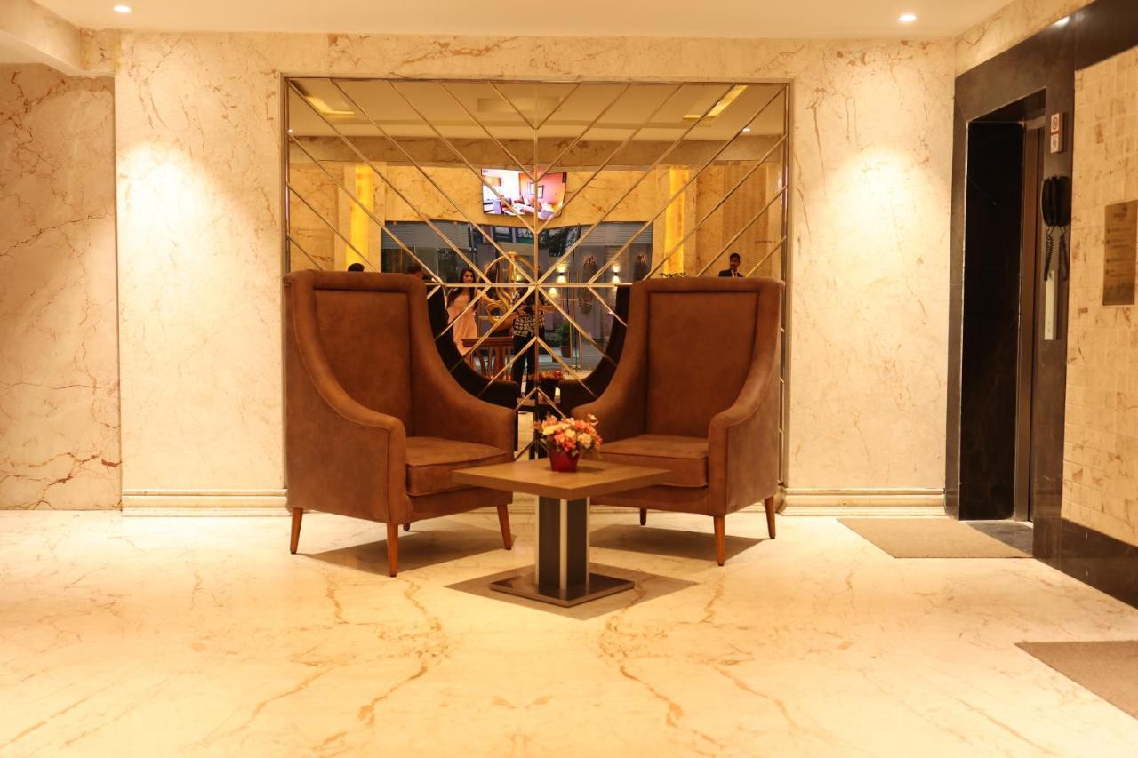 Pride Hotel Бопал Екстериор снимка